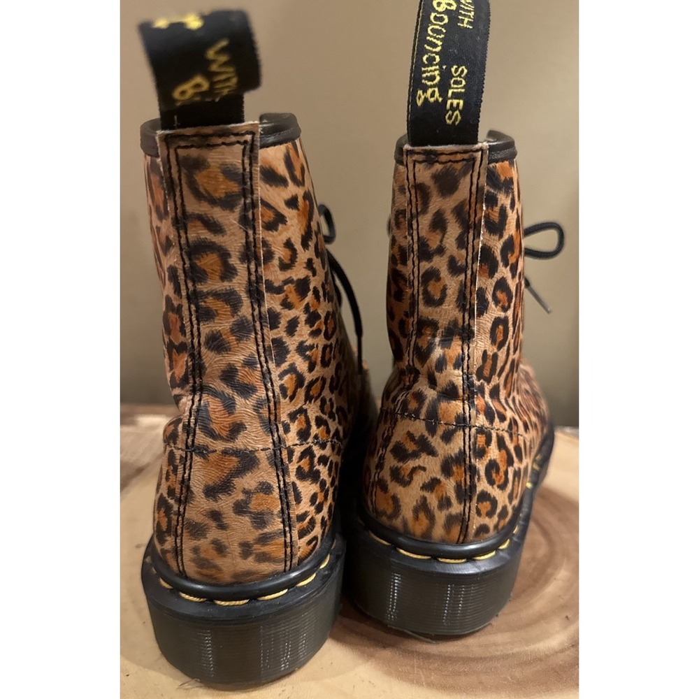 DR. MARTENS LEOPARD PRINT LEATHER BOOTS 6UK‎ 8USA MADE IN ENGLAND VINTAGE New - Picture 10 of 14